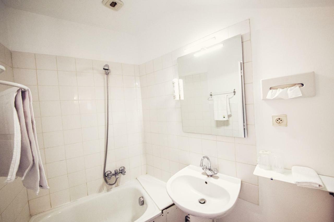 The Old Hotel Ravel Centre クレルモン・フェラン エクステリア 写真